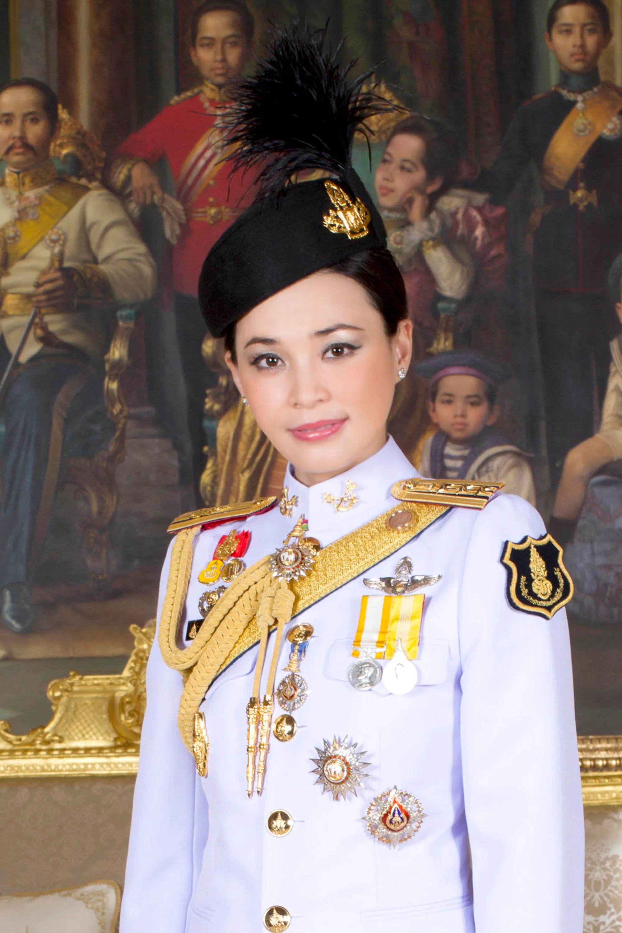 Queen Suthida